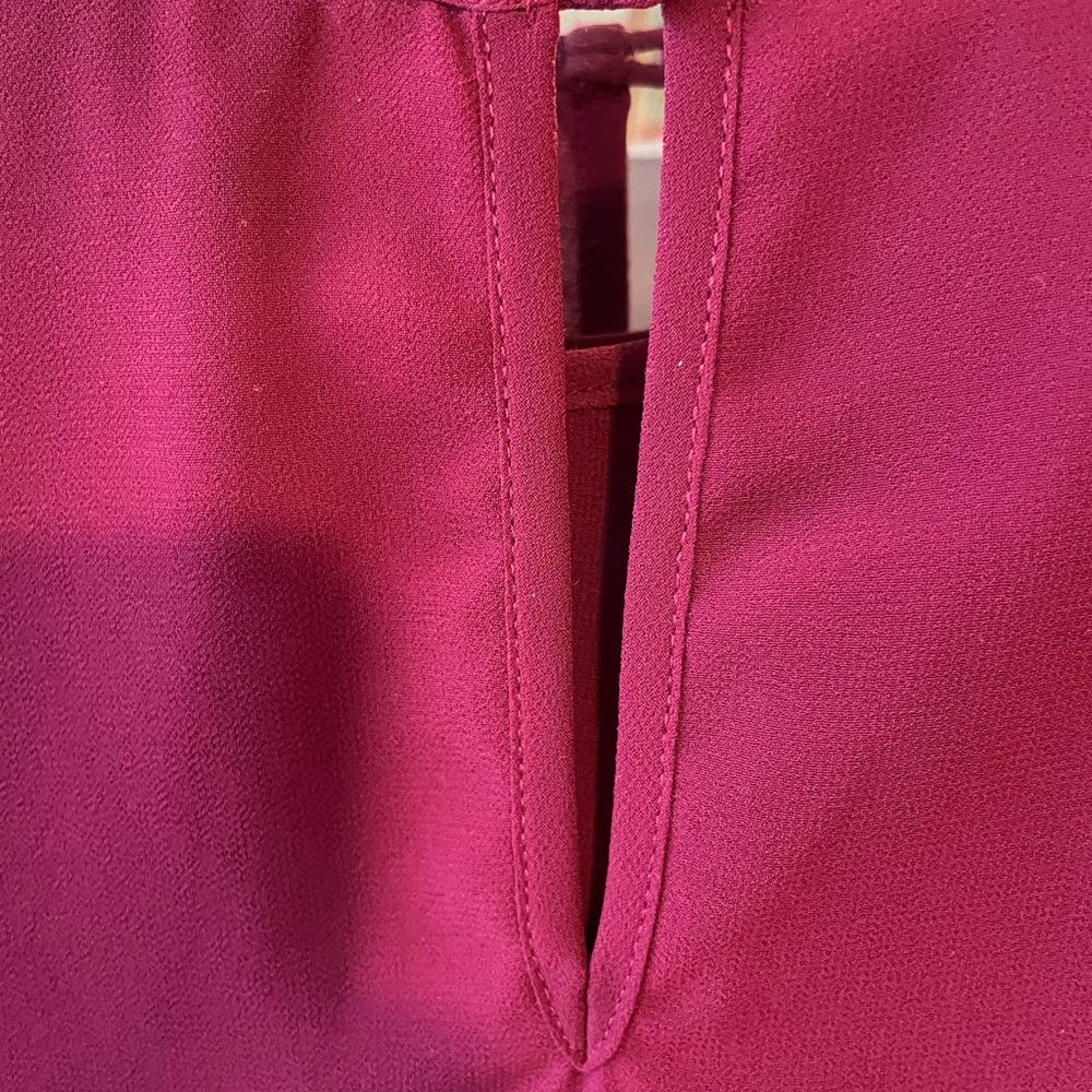 Elegant Ruffled Blouse - Picture 6 of 7
